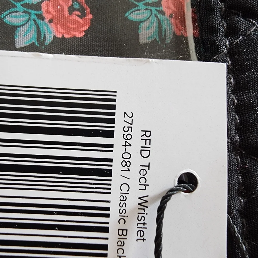 RFID wristlet by Vera Bradley - Picture 4 of 4